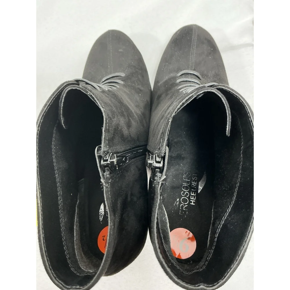 Womans NWOT Aerosoles Advertise Heel Rest Ankle Boots 9.5 M Black Side Zip Heel
